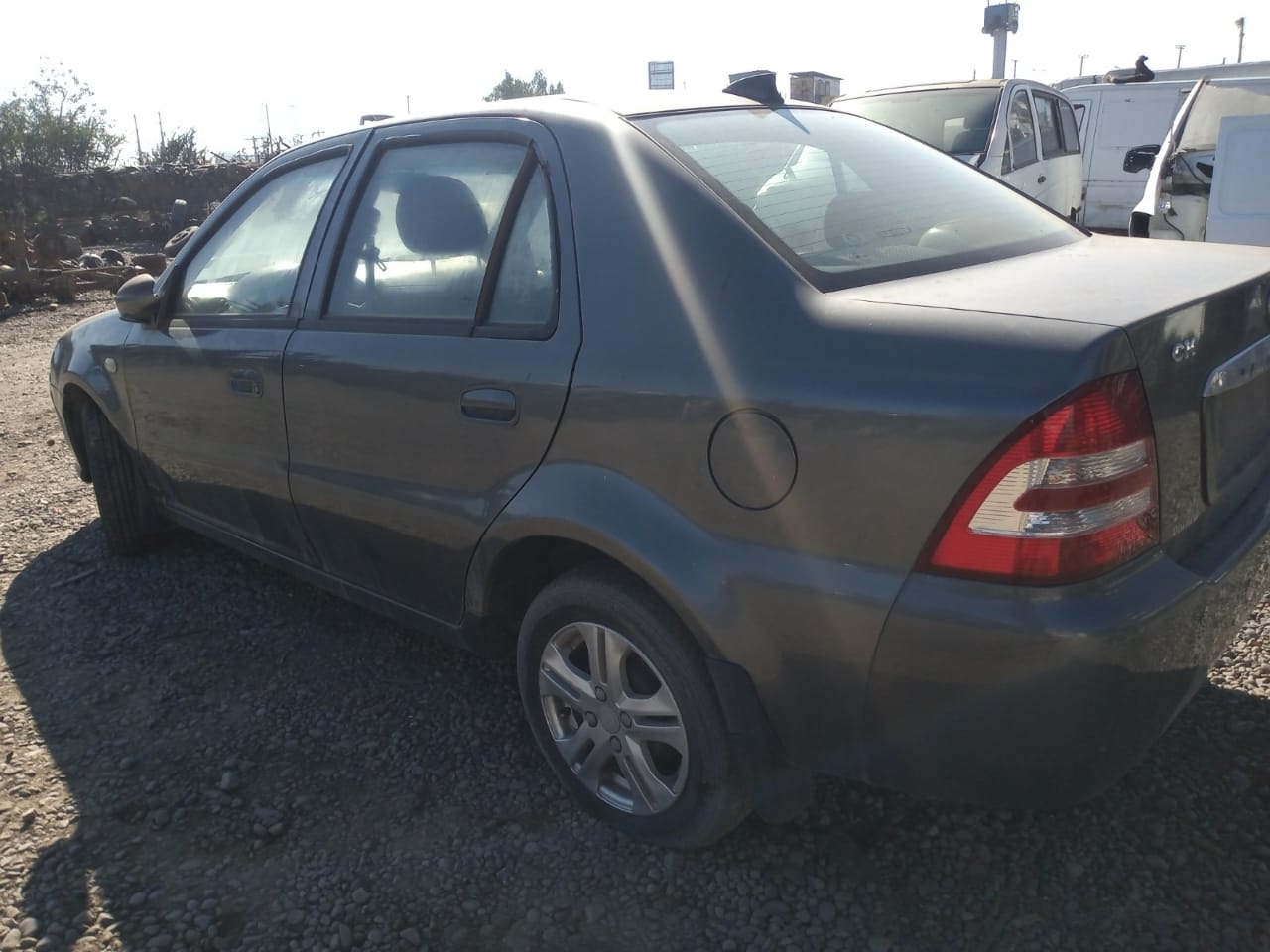 MUñON Geely NEW 2013  USADO  EN DESARME
